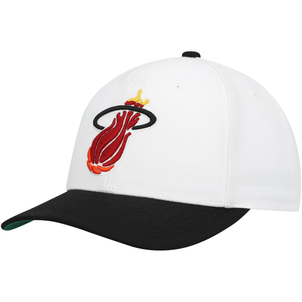 Miami Heat Hardwood Classics Core 2-Tone 2.0 Pro Snapback Hat White/Black | Mitchell & Ness Lifestyle
