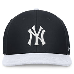 New York Yankees Nike Two-Tone Snapback Hat - Navy/White - Nike on Sale