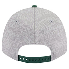 Milwaukee Bucks Active Digi-Tech Two-Tone 9FORTY Adjustable Hat Heather Gray/Hunter Green | New Era