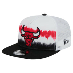 Chicago Bulls Dip-Dye 9FIFTY A-Frame Trucker Snapback Hat White/Black | New Era Lifestyle