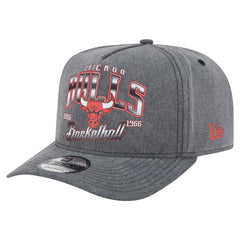 Chicago Bulls Throwback Washed Pre-Curved 9FIFTY Snapback Hat Charcoal | New Era Lifestyle