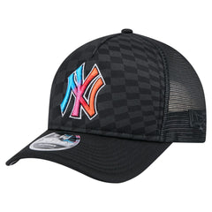 New York Yankees New Era Gradient 9FORTY A-Frame M-Crown Trucker Adjustable Hat - Black - New Era on Sale