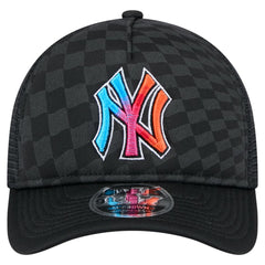 New York Yankees New Era Gradient 9FORTY A-Frame M-Crown Trucker Adjustable Hat - Black - New Era on Sale