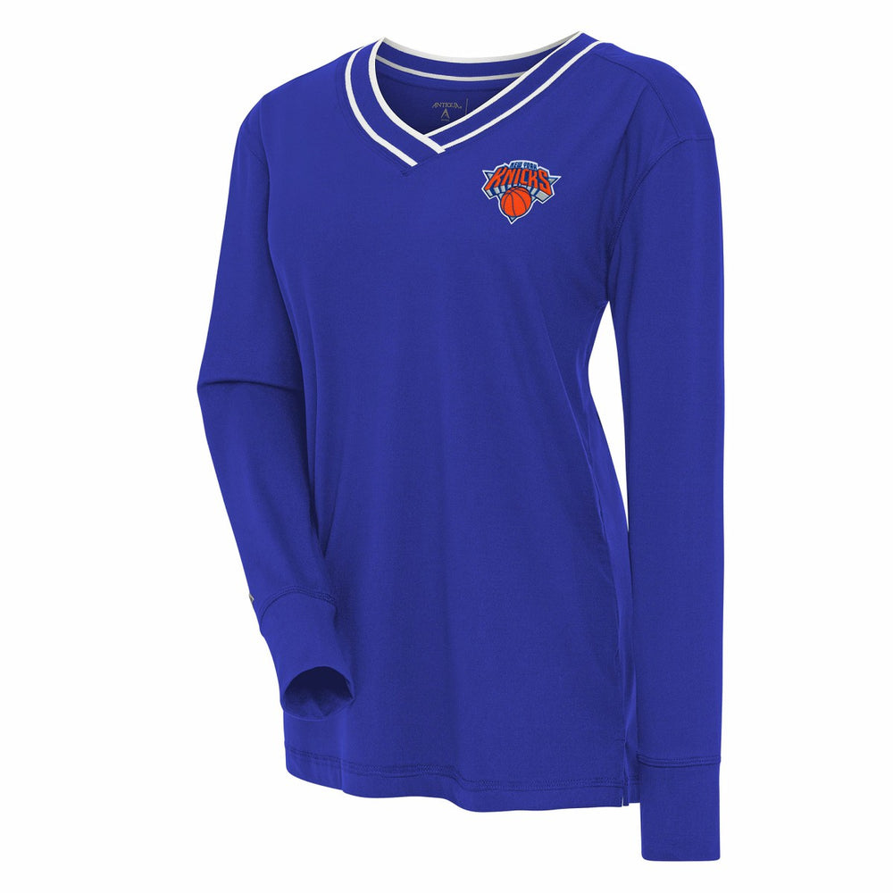 New York Knicks Antigua Women's Symbolic Long Sleeve V-Neck Top Blue
