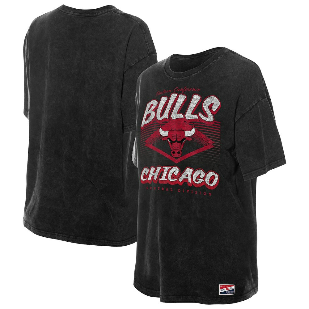 Chicago Bulls Women's Throwback Mineral Wash Oversized T-Shirt for sale Black | New Era US