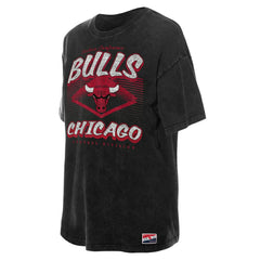 Chicago Bulls Women's Throwback Mineral Wash Oversized T-Shirt for sale Black | New Era US
