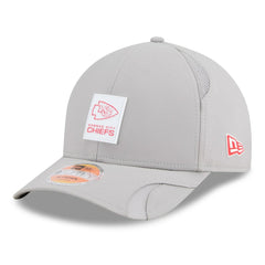 Kansas City Chiefs New Era 2025 Sideline M-Crown 9FORTY Adjustable Hat Gray