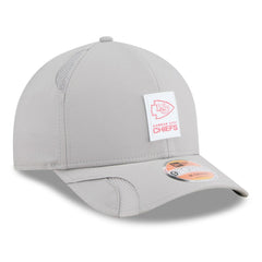 Kansas City Chiefs New Era 2025 Sideline M-Crown 9FORTY Adjustable Hat Gray