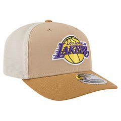 Los Angeles Lakers Two-Tone 9SEVENTY Adjustable Trucker Hat Tan/Light Brown | New Era