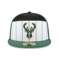 Milwaukee Bucks 2025 NBA Tip Off Split Panel 59FIFTY Fitted Hat White/Hunter Green | New Era