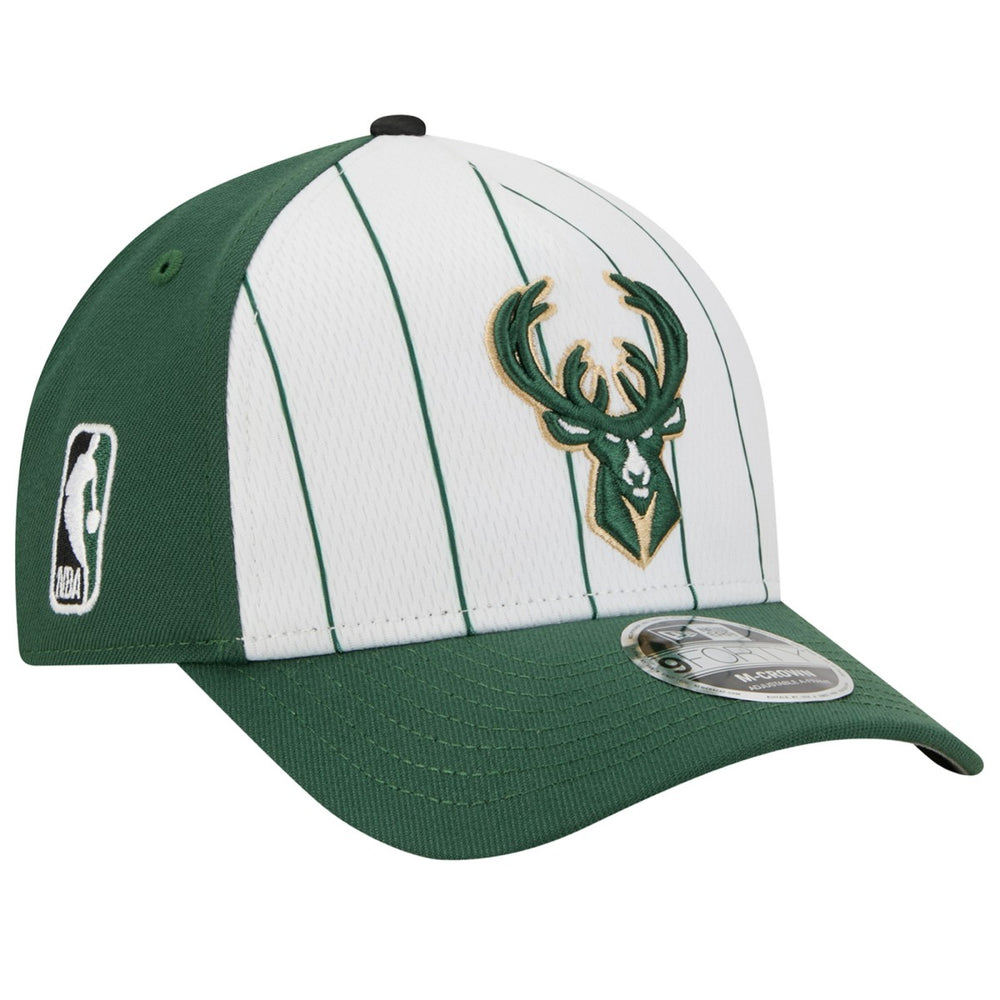 Milwaukee Bucks 2025 NBA Tip Off M-Crown A-Frame 9FORTY Adjustable Hat White/Hunter Green | New Era for sale