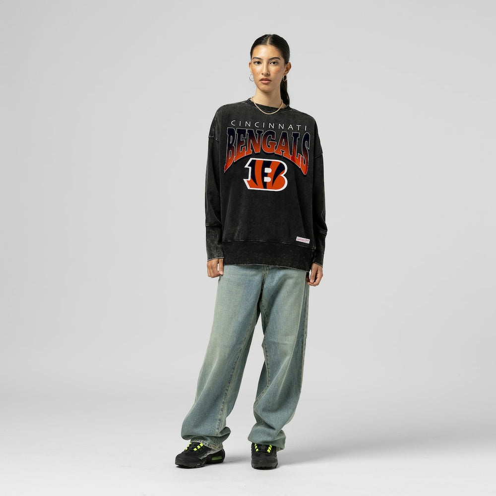 Mitchell & Ness Cincinnati Bengals Women's Delineate Mineral Wash Crewneck Sweatshirt Black