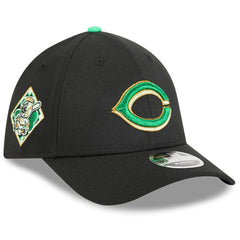 Cincinnati Reds New Era 2026 St. Patrick's Day 39THIRTY Flex Hat - Black - New Era Lifestyle