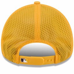 San Diego Padres New Era 2026 Batting Practice Apex 9FORTY Adjustable Trucker Hat - Gold - New Era Lifestyle