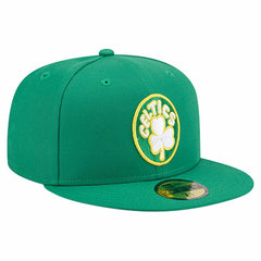 Boston Celtics Core Logo 59FIFTY Fitted Hat Kelly Green | New Era online