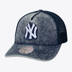 New York Yankees Mitchell & Ness Unisex Gameday Adjustable Trucker Hat - Navy - Mitchell & Ness Lifestyle