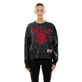 Chicago Bulls Women's Throwback Collection Mineral Wash Crewneck Sweatshirt Black | New Era for sale