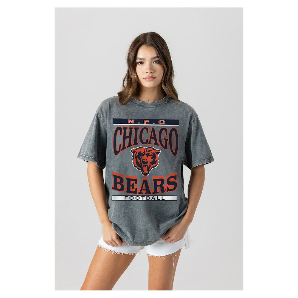 Chicago Bears Gameday Couture Women's Oversized Classic Grind Washed T-Shirt Gray