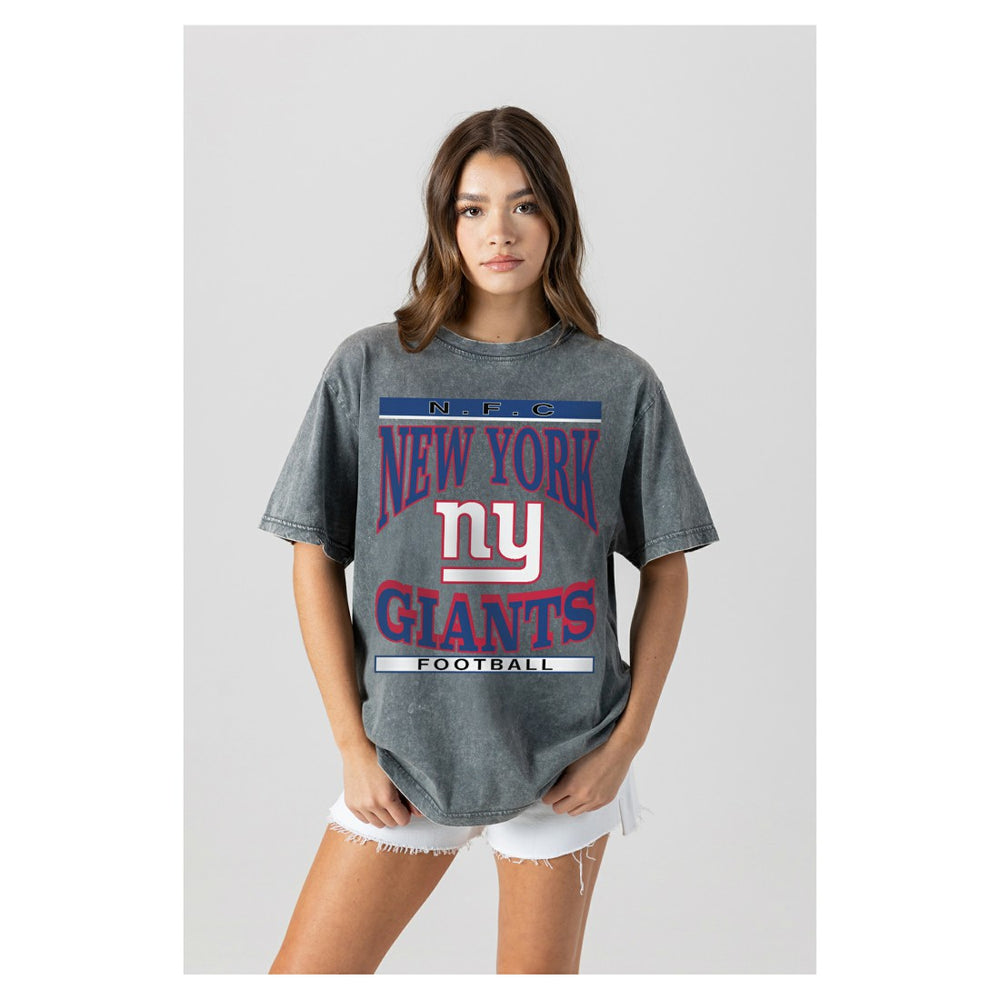 New York Giants Gameday Couture Women's Oversized Classic Grind Washed T-Shirt Gray