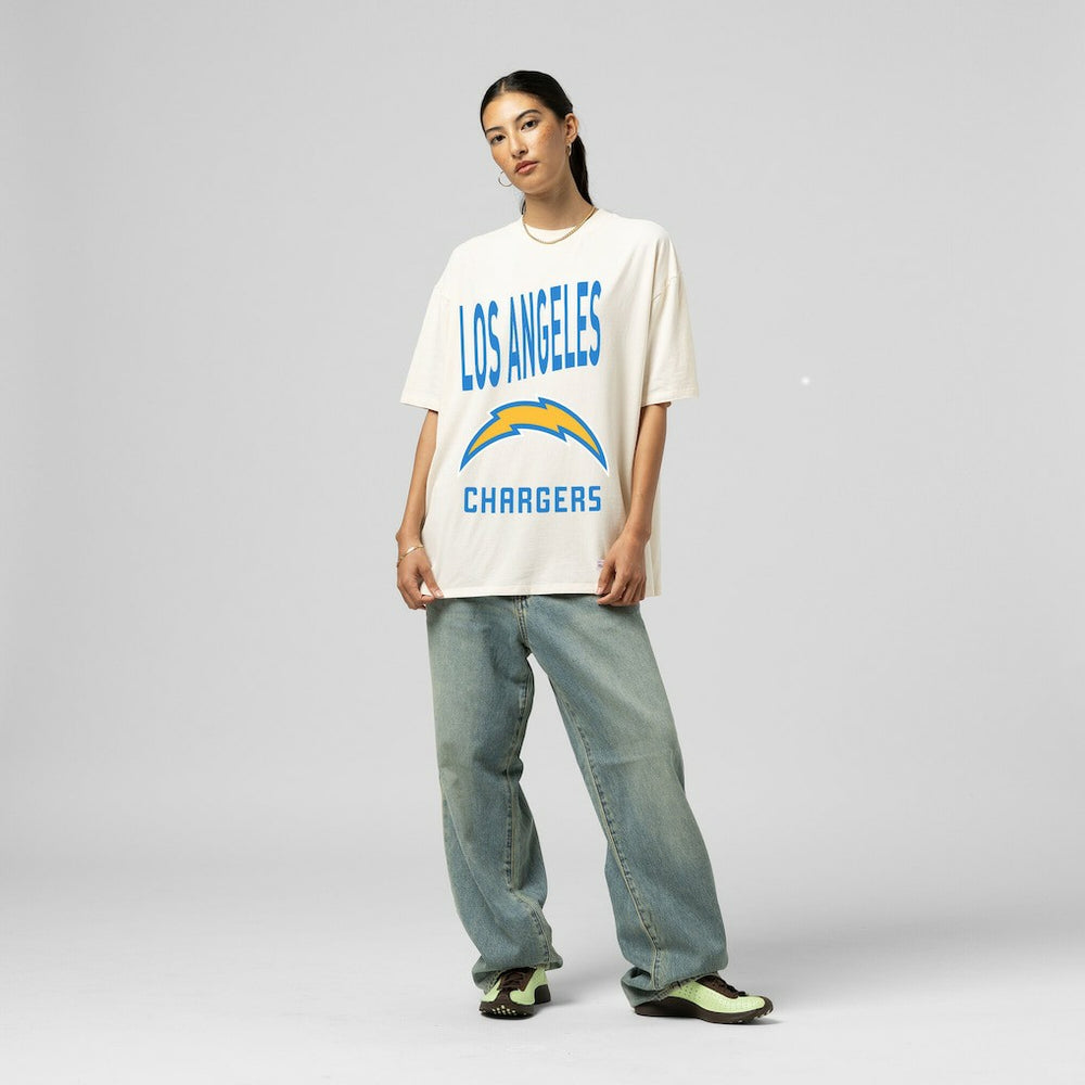 Mitchell & Ness Los Angeles Chargers Women's Logo Rise Boyfriend T-Shirt Cream