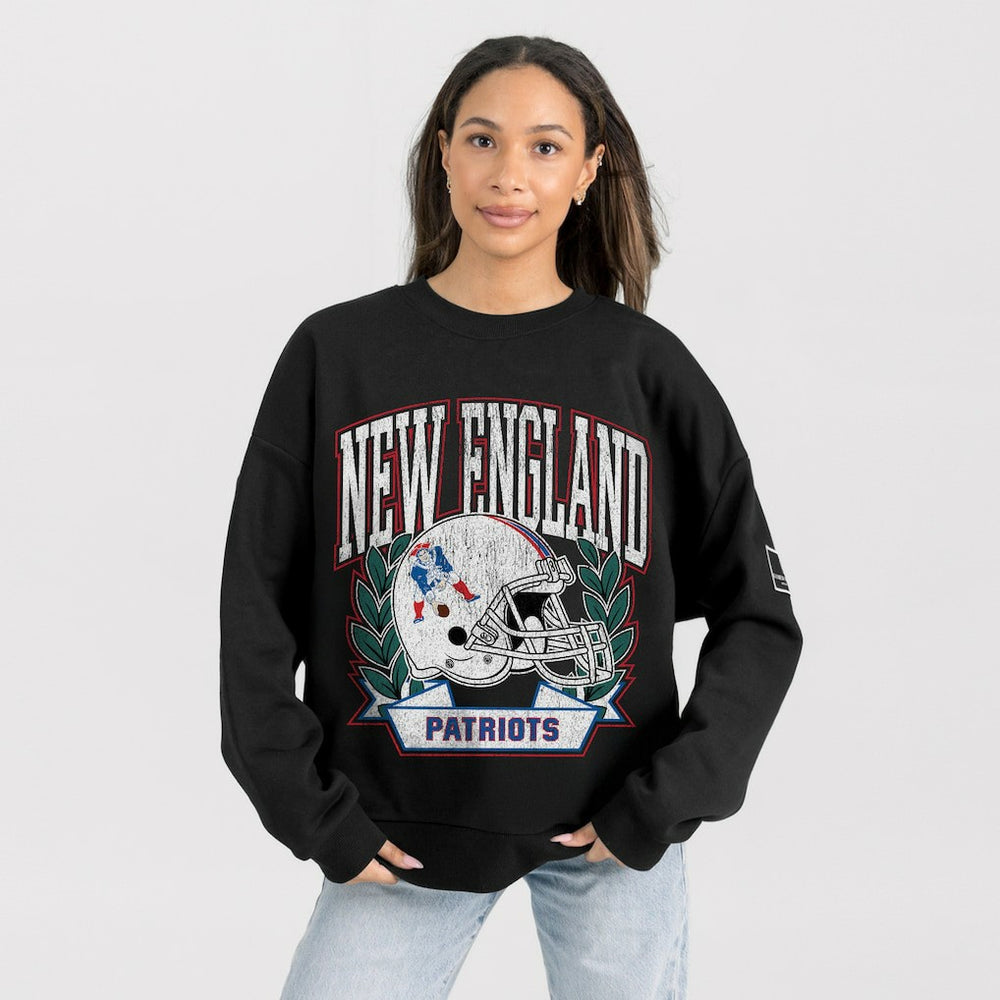 New England Patriots Gameday Couture Women's Oversized Victory Lane Black Label Premium Fleece Sweatshirt Black