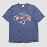 Fanatics New England Patriots NFL 2005 T-shirt Blue Vintage