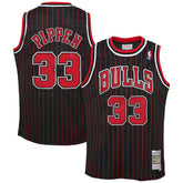 Scottie Pippen Chicago Bulls Big & Tall Hardwood Classics Swingman Jersey for sale Black | Mitchell & Ness US