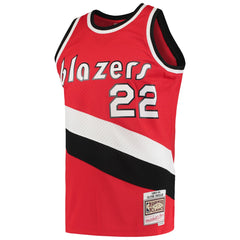 Clyde Drexler Portland Trail Blazers 1983/84 Hardwood Classics Swingman Jersey Red | Mitchell & Ness
