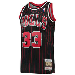 Scottie Pippen Chicago Bulls Hardwood Classics Swingman Jersey for sale Black | Mitchell & Ness Lifestyle
