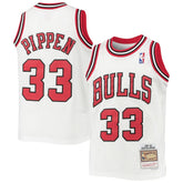 Scottie Pippen Chicago Bulls Youth 1997/98 Hardwood Classics Swingman Jersey for sale White | Mitchell & Ness outlet