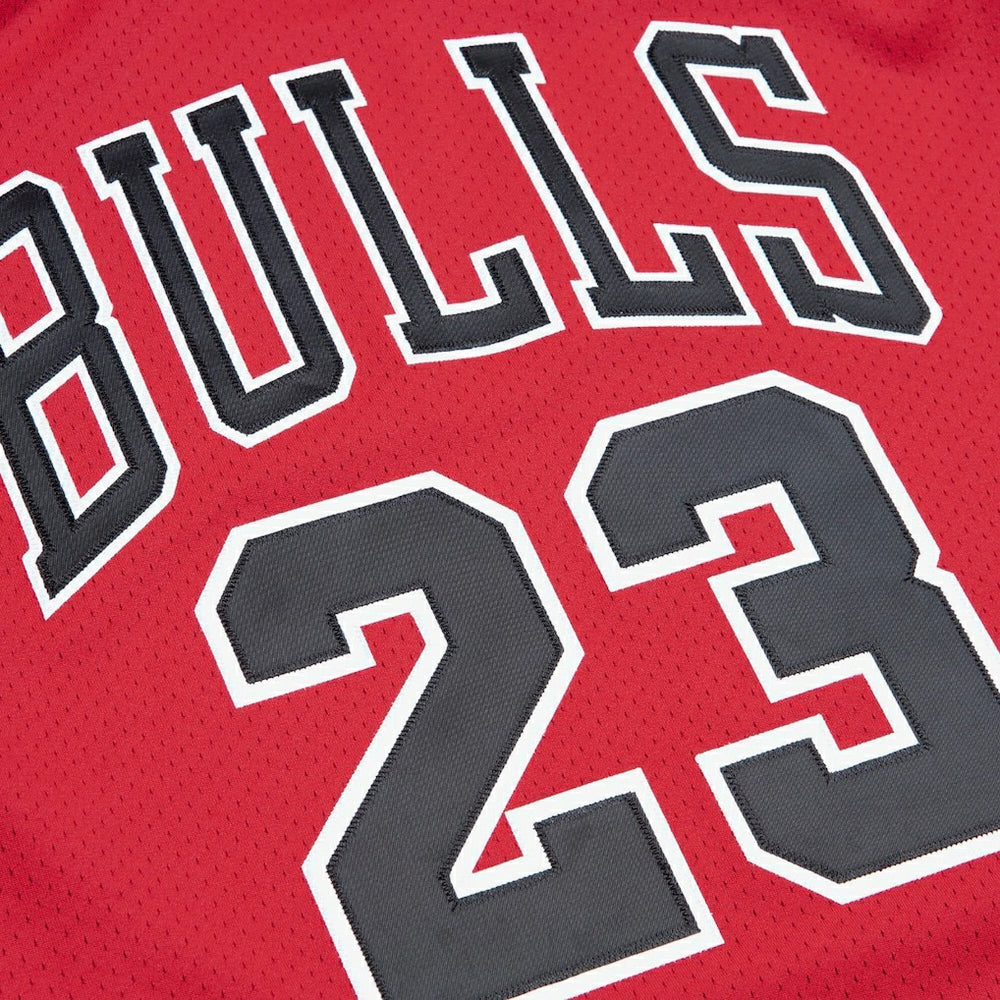 Chicago Bulls Authentic Jersey Road Finals Michael Jordan 1997-98 | Mitchell & Ness Lifestyle