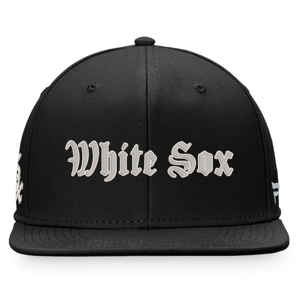 Chicago White Sox Fanatics Gothic Script Fitted Hat - Black - Fanatics Discount