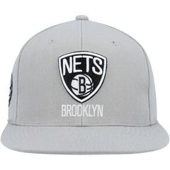Brooklyn Nets Side Core 2.0 Snapback Hat Gray | Mitchell & Ness