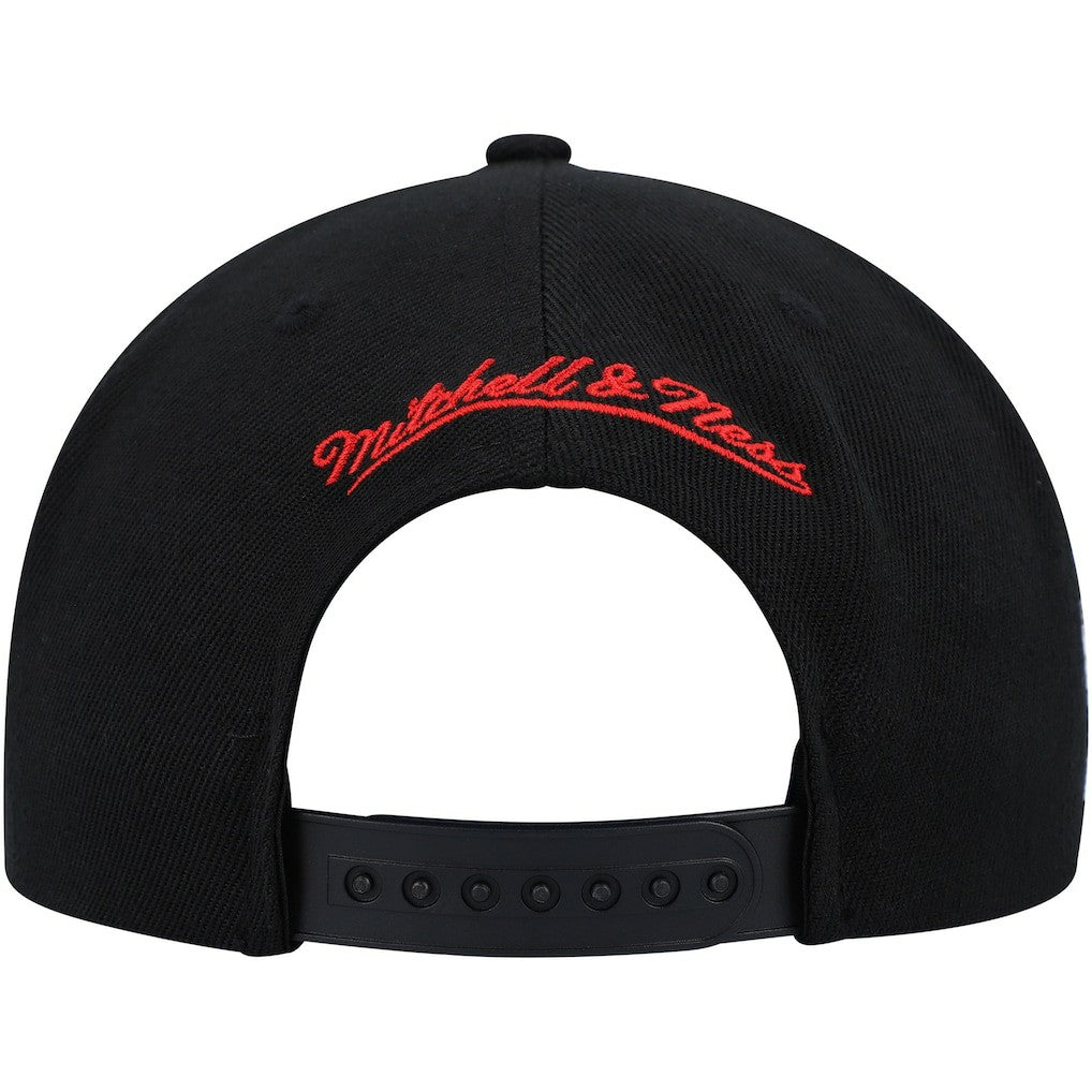 Chicago Bulls Side Core 2.0 Snapback Hat Black | Mitchell & Ness discount
