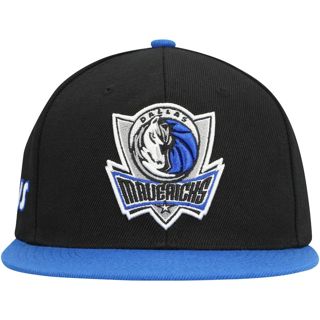 Dallas Mavericks Side Core 2.0 Snapback Hat for sale Black/Royal | Mitchell & Ness online