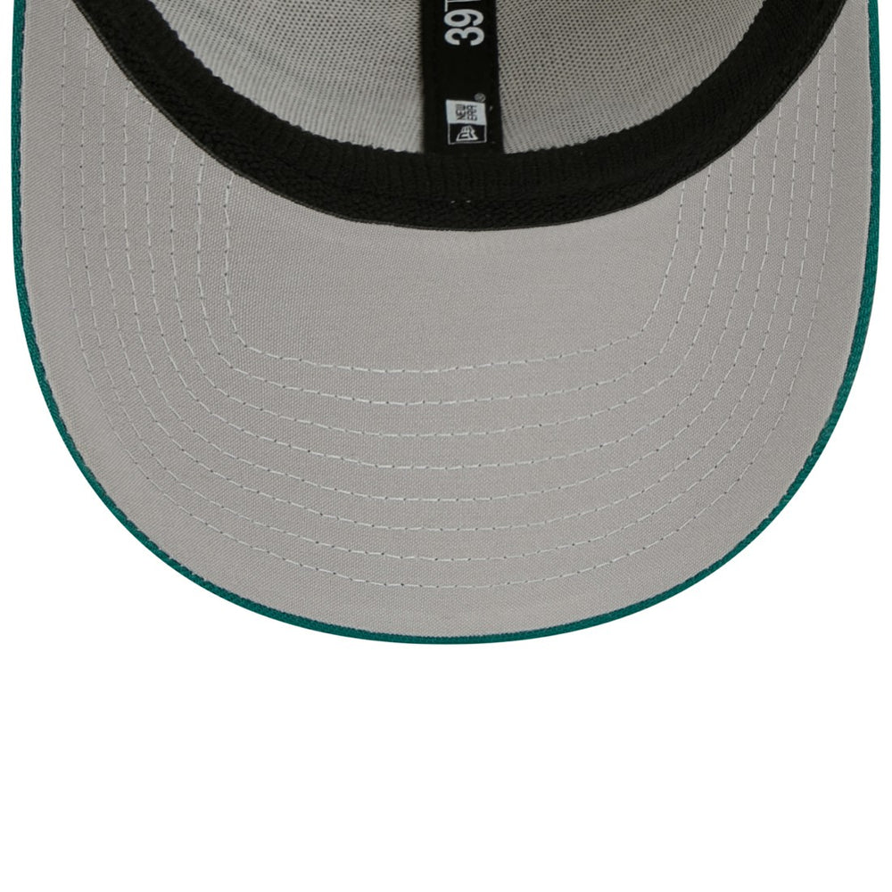 New York Jets New Era 2023 Sideline Historic 39THIRTY Flex Hat Cream/Kelly Green