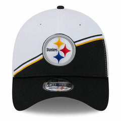 Pittsburgh Steelers New Era 2023 Sideline 39THIRTY Flex Hat White/Black