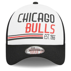 Chicago Bulls Lift Pass Foam Front Trucker 9FORTY Adjustable Hat White | New Era online