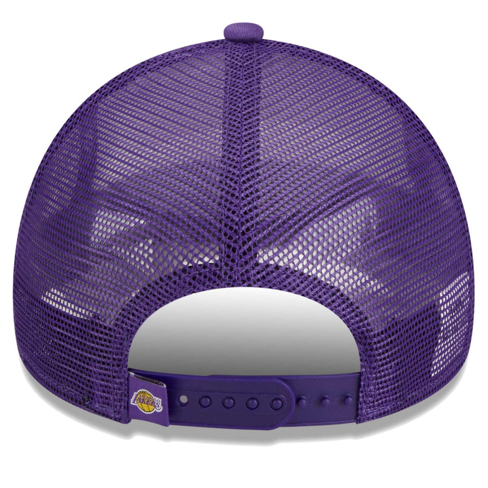 Los Angeles Lakers Lift Pass Foam Front Trucker 9FORTY Adjustable Hat White | New Era online