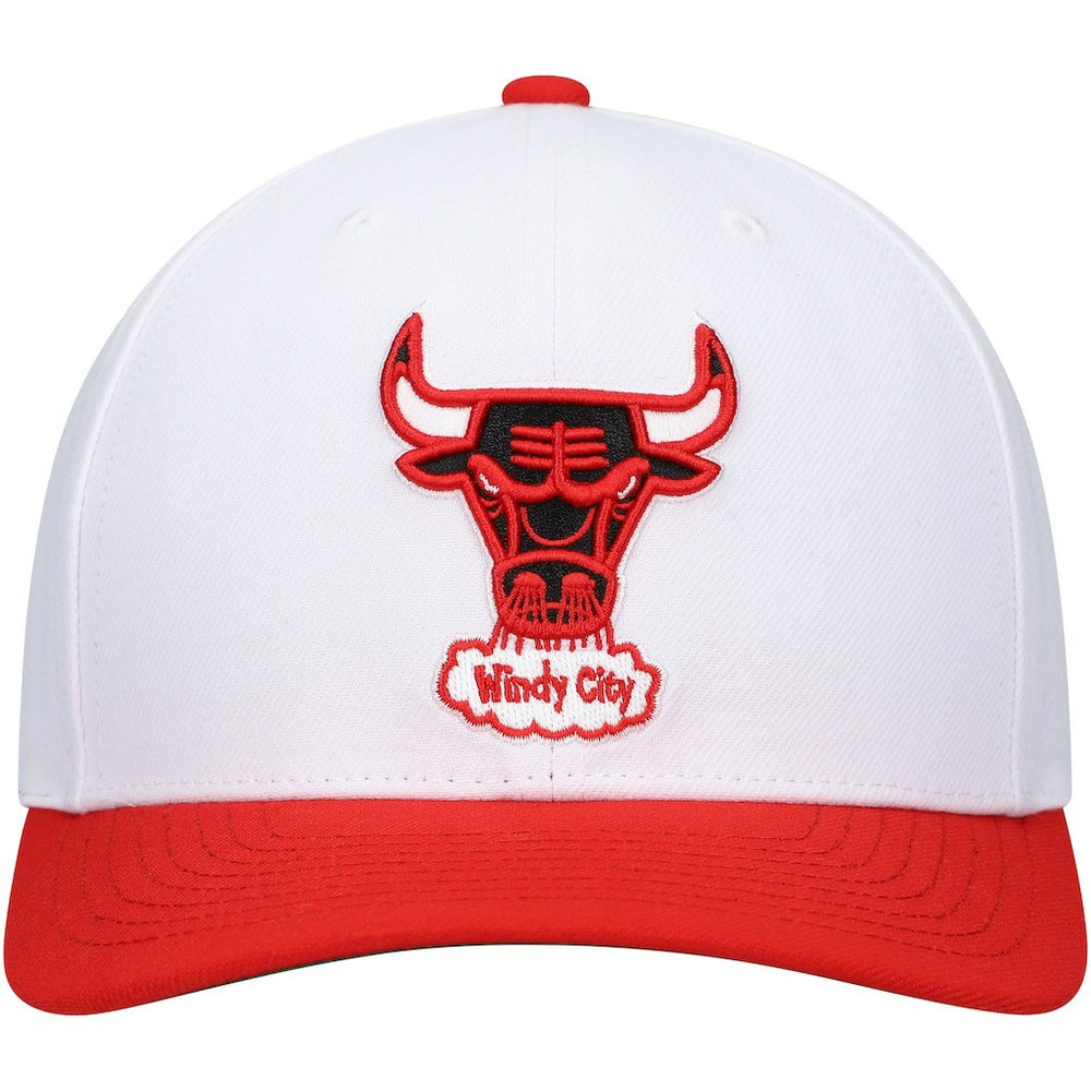Chicago Bulls Hardwood Classics Core 2-Tone 2.0 Pro Snapback Hat White/Red | Mitchell & Ness Lifestyle
