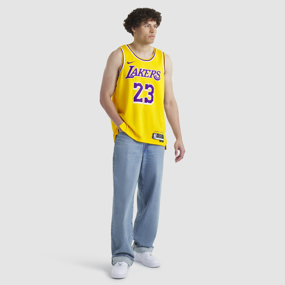 LeBron James Los Angeles Lakers Unisex Swingman Jersey Icon Edition Gold | Nike online