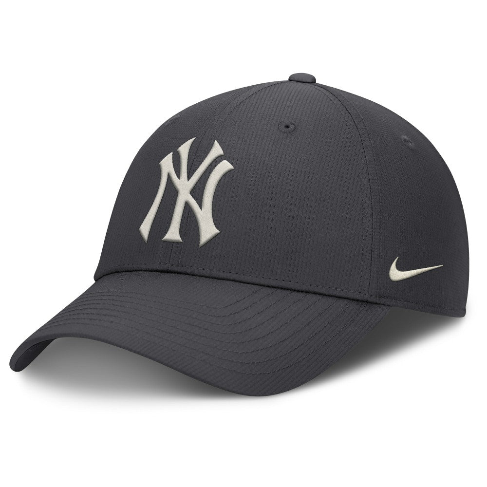 New York Yankees Nike Club Dri-FIT Adjustable Hat - Anthracite - Nike Lifestyle