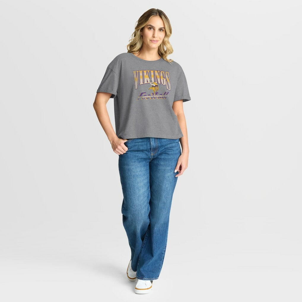 Fanatics Minnesota Vikings Women's Overplayed Tribute Tri-Blend Boxy T-Shirt Heather Gray