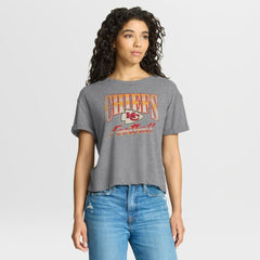 Fanatics Kansas City Chiefs Women's Overplayed Tribute Tri-Blend Boxy T-Shirt Heather Gray