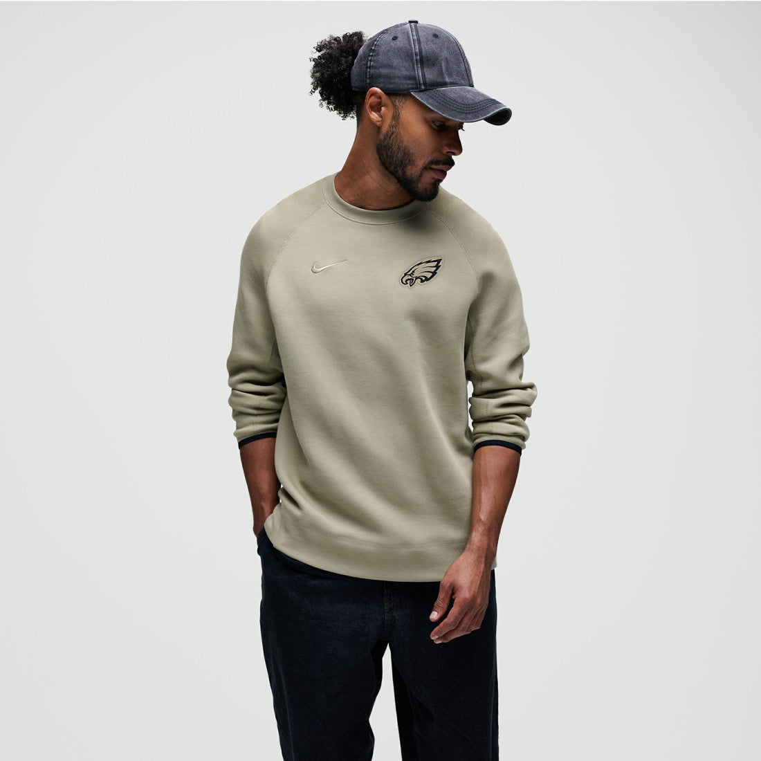 Nike Philadelphia Eagles Tech Fleece Raglan Sweatshirt Olive