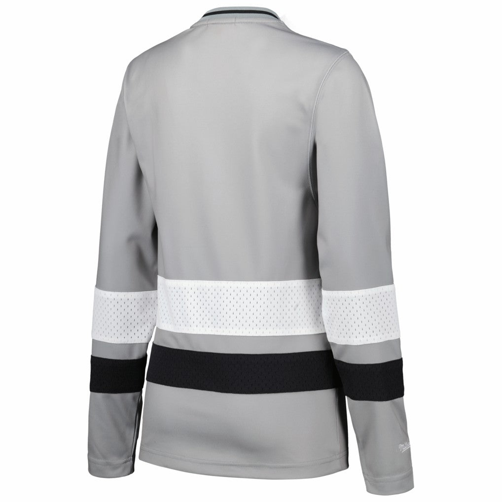 Mitchell & Ness Las Vegas Raiders Women's Big Face 7.0 Long Sleeve Jersey T-Shirt Silver