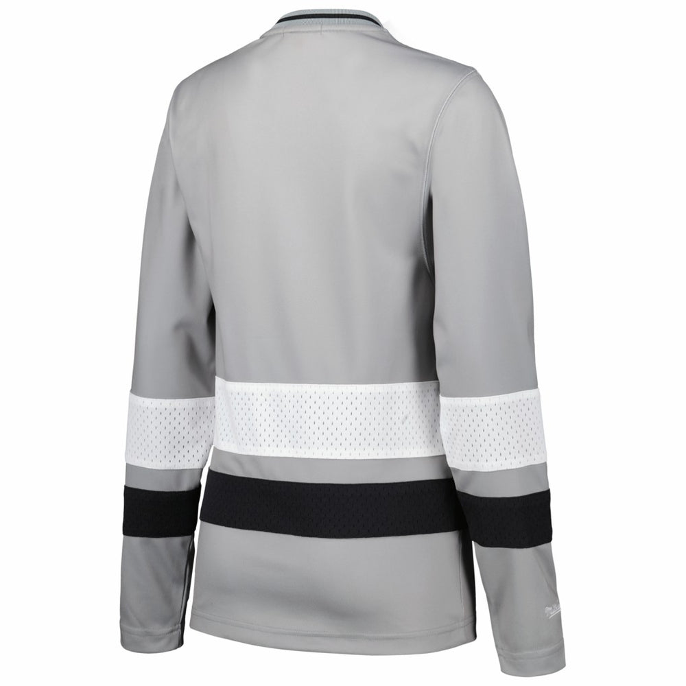 Mitchell & Ness Las Vegas Raiders Women's Big Face 7.0 Long Sleeve Jersey T-Shirt Silver