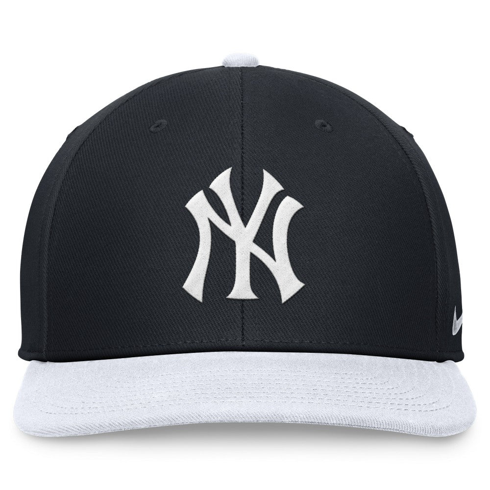 New York Yankees Nike Two-Tone Snapback Hat - Navy/White - Nike on Sale