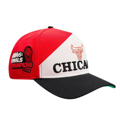 Chicago Bulls Pro Standard Pinch Chevron Adjustable Hat Red/Black