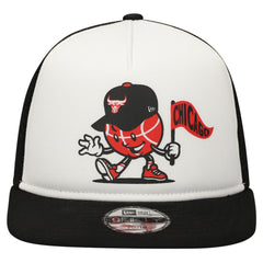 Chicago Bulls Youth Court Sport Mascot 9FIFTY Snapback Hat White/Black | New Era outlet